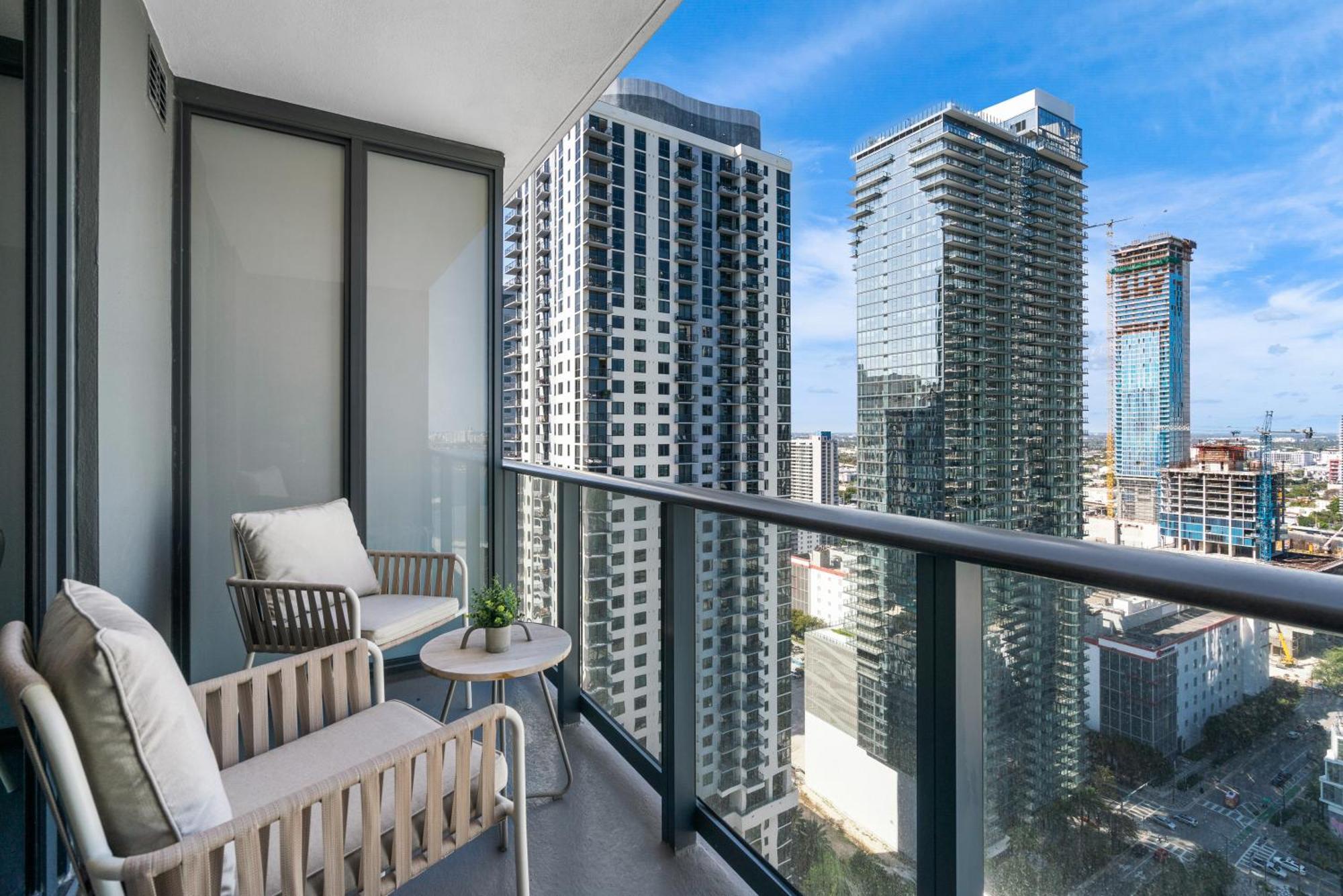Appartamento New 26th Floor Amazing View 2br-2ba *